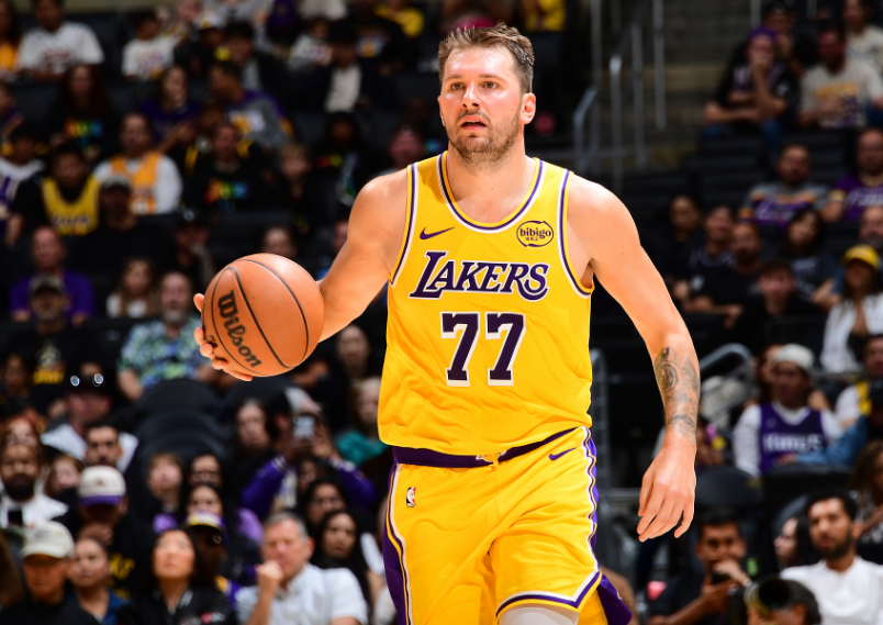 东契奇, 斯马特上篮, 惜败国王